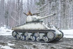 6440-M4A3-Sherman-Wet-box.jpg
