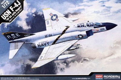 AC12529_00.jpg